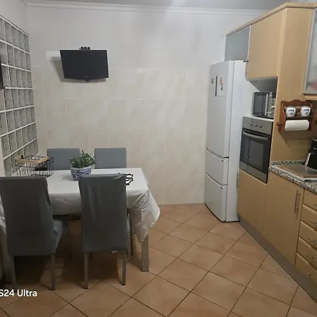 Madeira, 2 Bedroom Nature Retreat Near Santa Cruz *